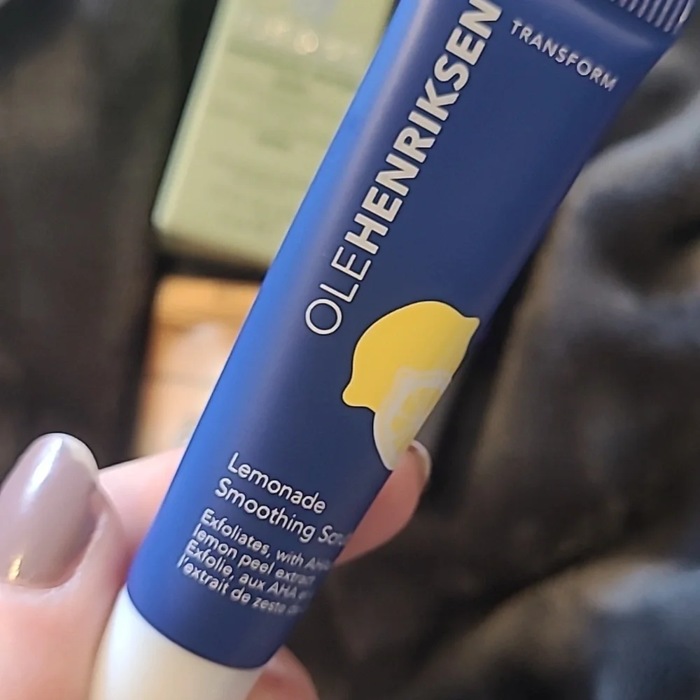 Travel sized items - Picture 3 of 6